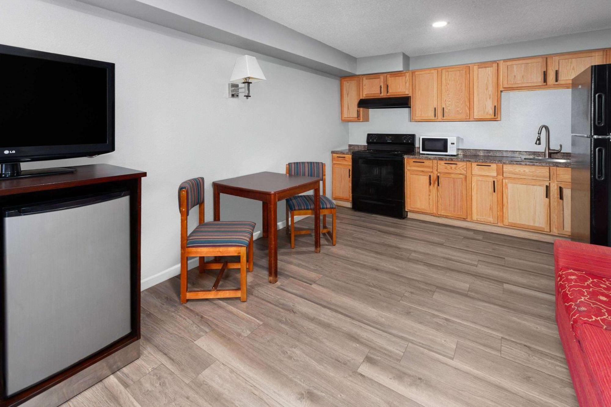 Super 8 By Wyndham Sun Prairie/Madison E Motel Ngoại thất bức ảnh