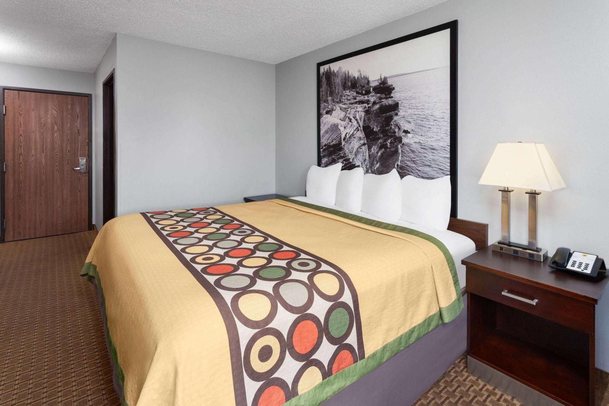 Super 8 By Wyndham Sun Prairie/Madison E Motel Ngoại thất bức ảnh