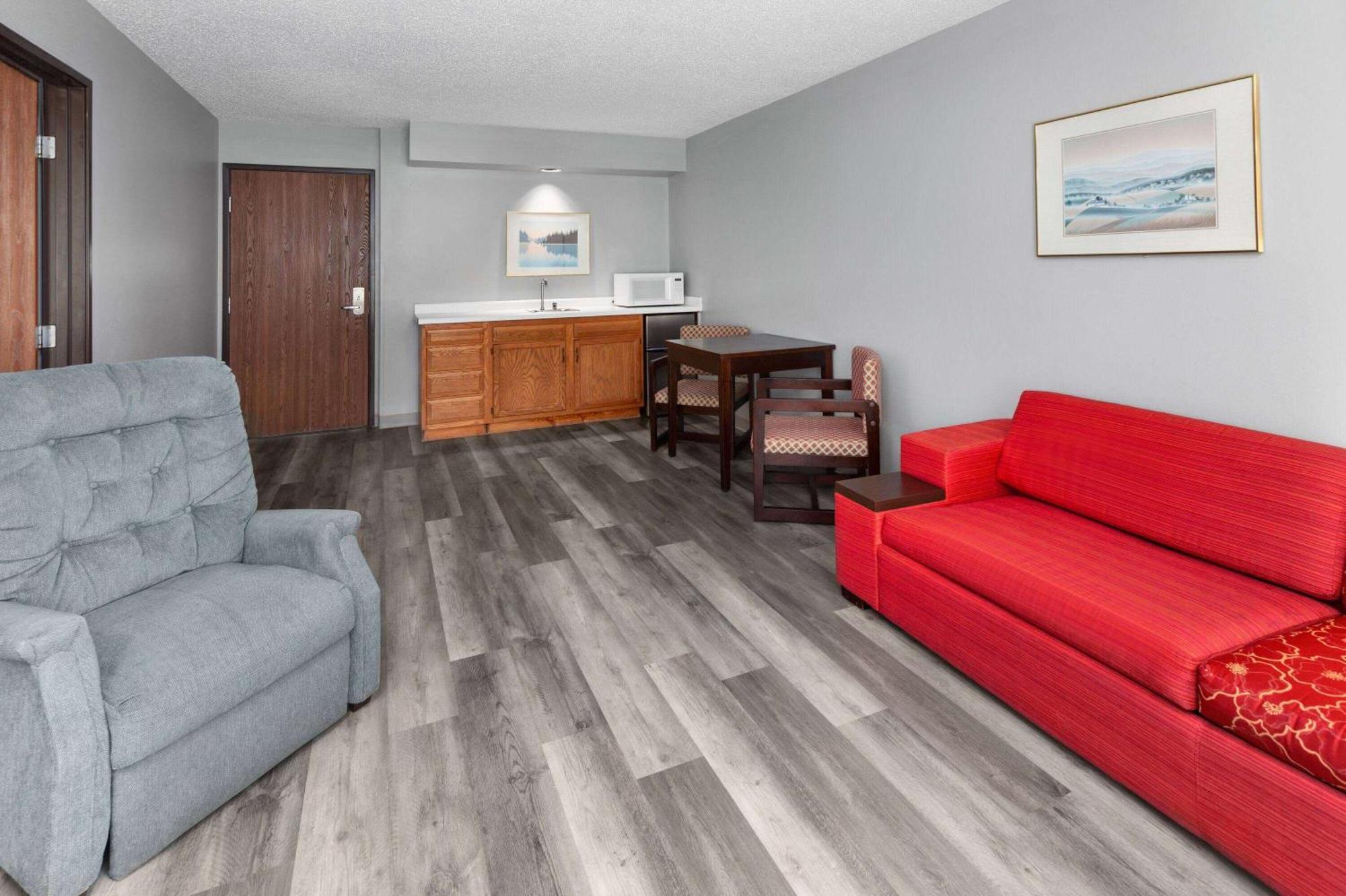 Super 8 By Wyndham Sun Prairie/Madison E Motel Ngoại thất bức ảnh